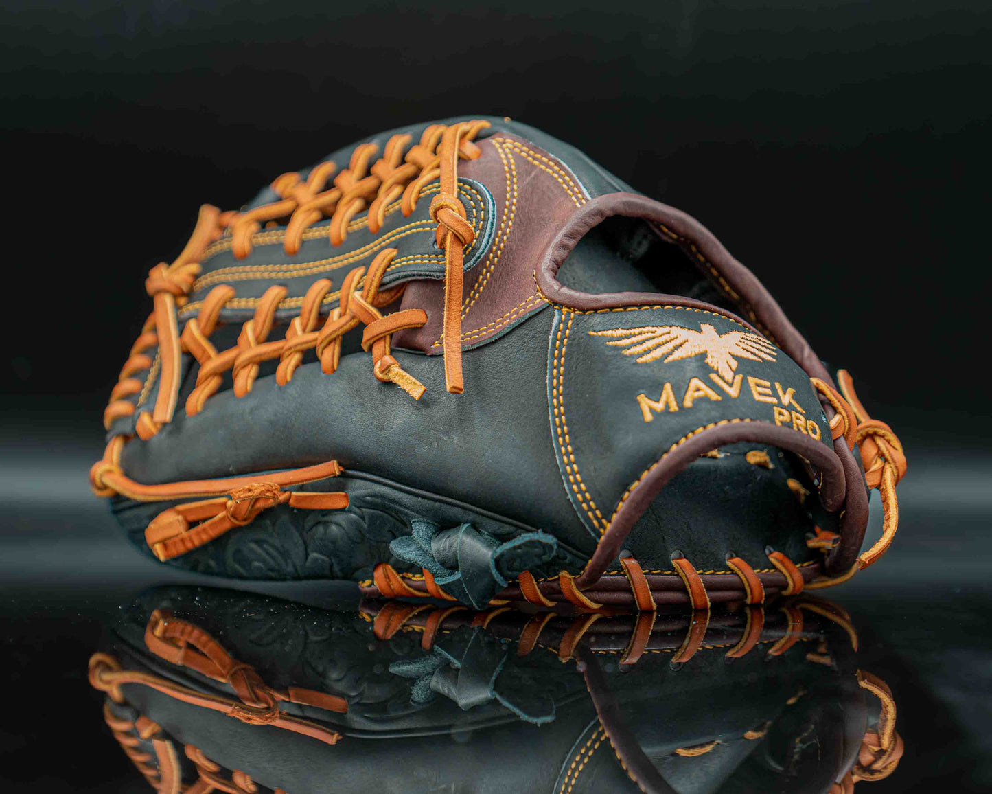 Mavek Pro Ranger - Frontier 12-Inch Pitcher/Outfield Glove