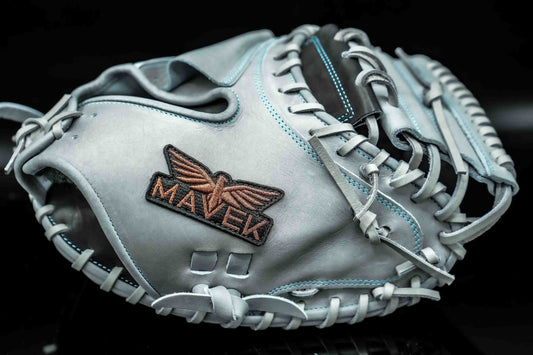 Mavek Pro Japan Tradition Series 34 inch catcher’s mitt made with Hokkaido Wagyu leather